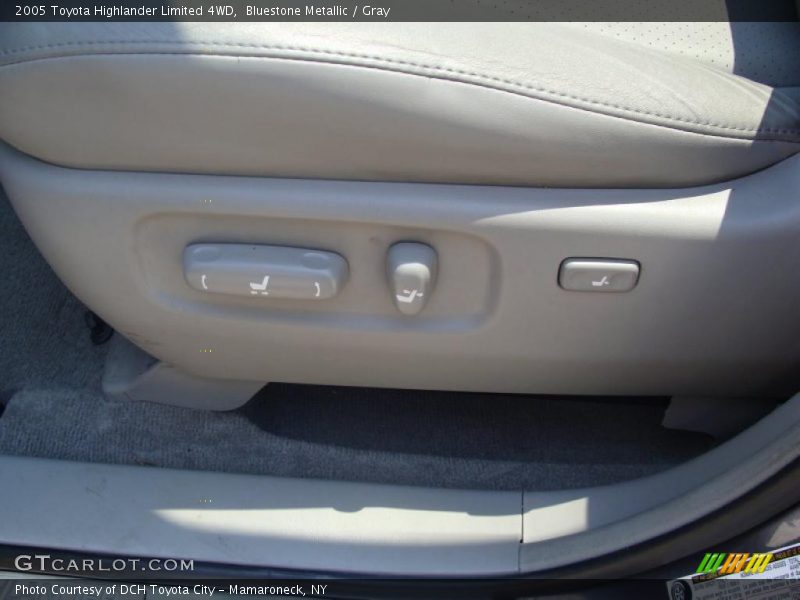 Bluestone Metallic / Gray 2005 Toyota Highlander Limited 4WD