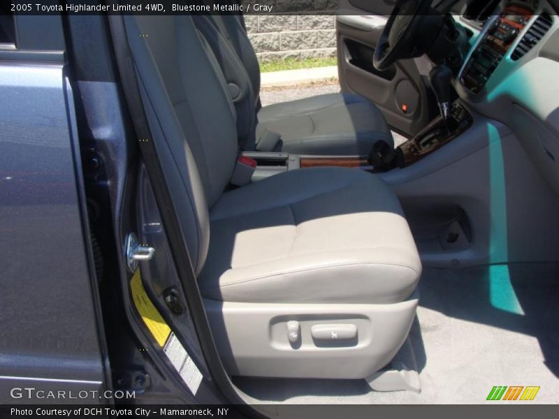 Bluestone Metallic / Gray 2005 Toyota Highlander Limited 4WD