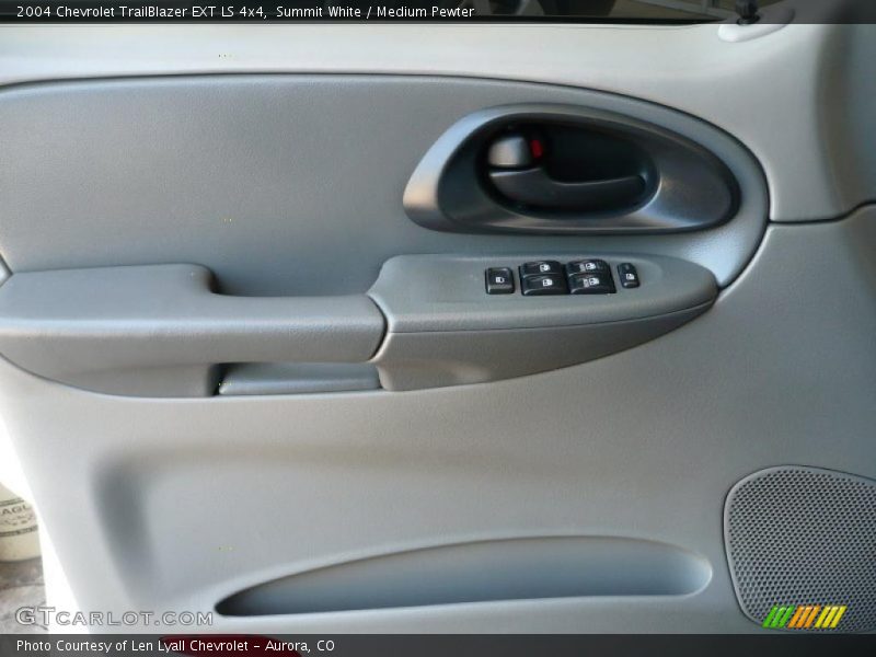 Summit White / Medium Pewter 2004 Chevrolet TrailBlazer EXT LS 4x4