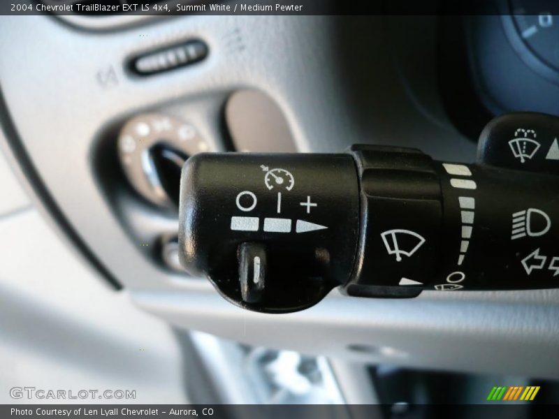Summit White / Medium Pewter 2004 Chevrolet TrailBlazer EXT LS 4x4
