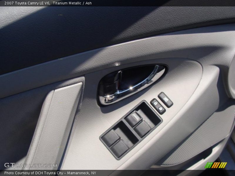 Titanium Metallic / Ash 2007 Toyota Camry LE V6