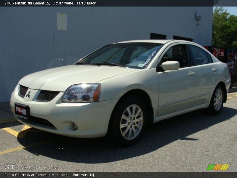 Dover White Pearl / Black 2006 Mitsubishi Galant ES