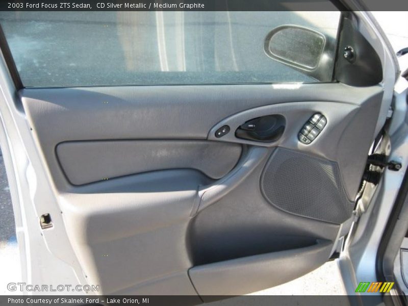 CD Silver Metallic / Medium Graphite 2003 Ford Focus ZTS Sedan