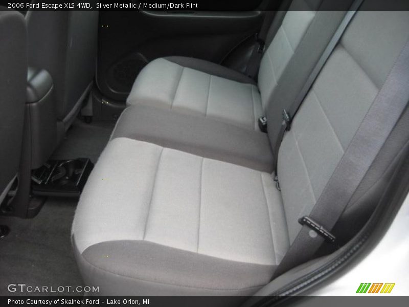 Silver Metallic / Medium/Dark Flint 2006 Ford Escape XLS 4WD
