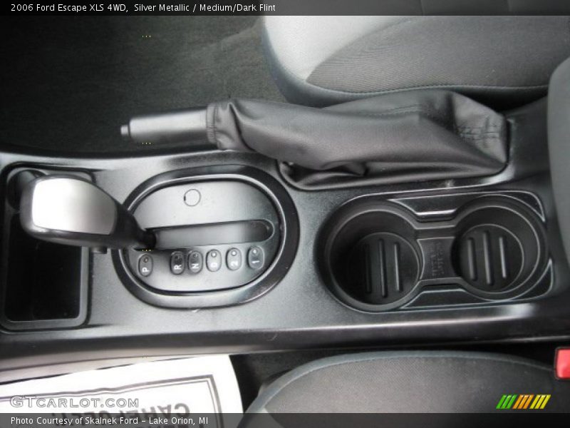Silver Metallic / Medium/Dark Flint 2006 Ford Escape XLS 4WD
