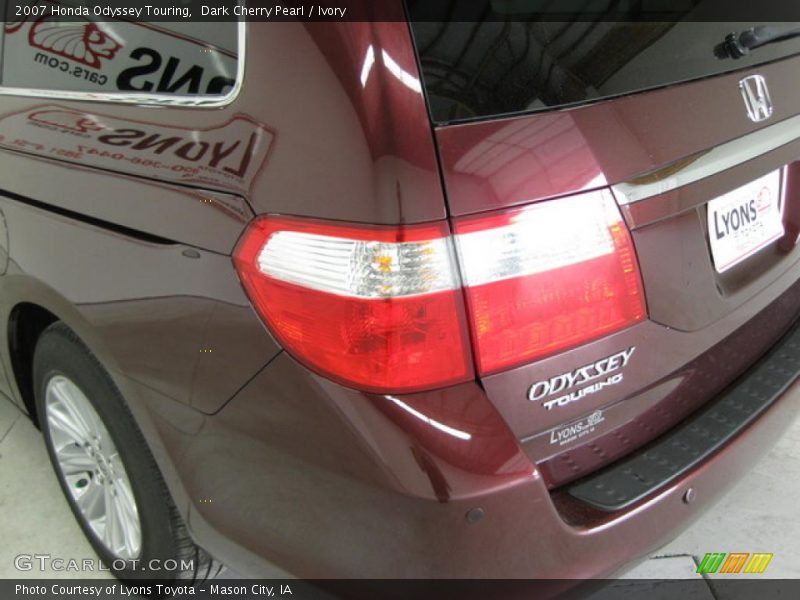 Dark Cherry Pearl / Ivory 2007 Honda Odyssey Touring