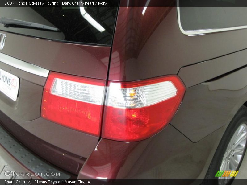 Dark Cherry Pearl / Ivory 2007 Honda Odyssey Touring