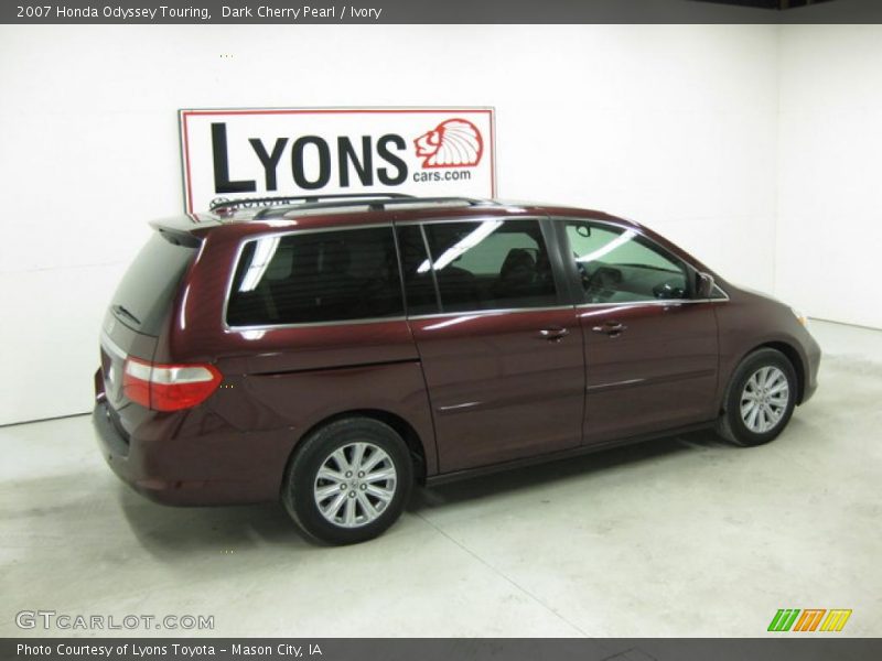 Dark Cherry Pearl / Ivory 2007 Honda Odyssey Touring