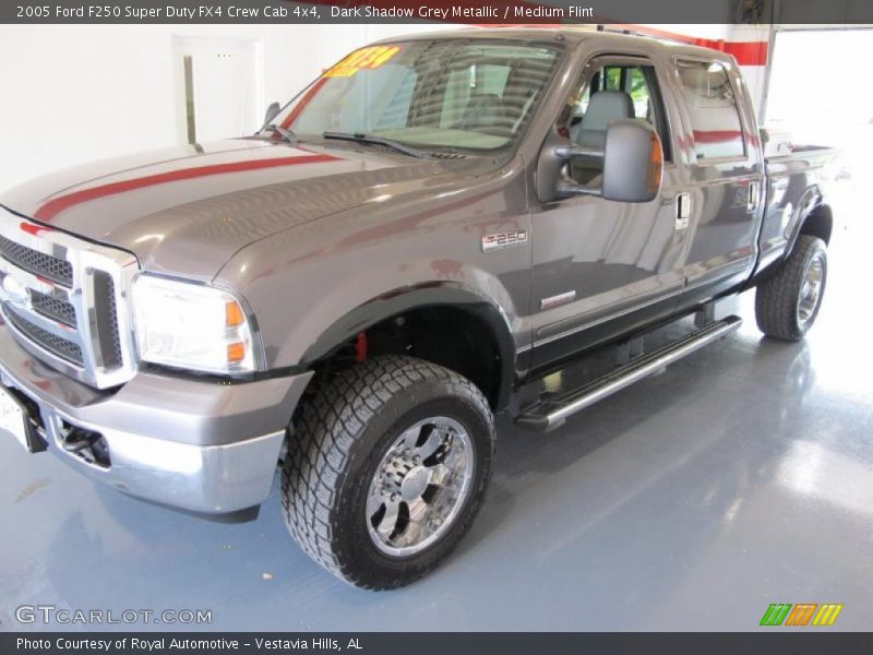 Dark Shadow Grey Metallic / Medium Flint 2005 Ford F250 Super Duty FX4 Crew Cab 4x4