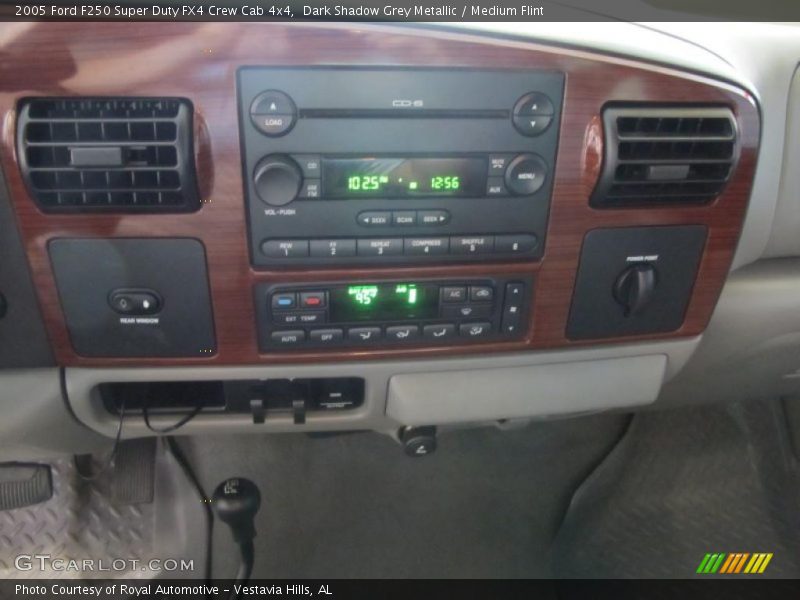 Dark Shadow Grey Metallic / Medium Flint 2005 Ford F250 Super Duty FX4 Crew Cab 4x4
