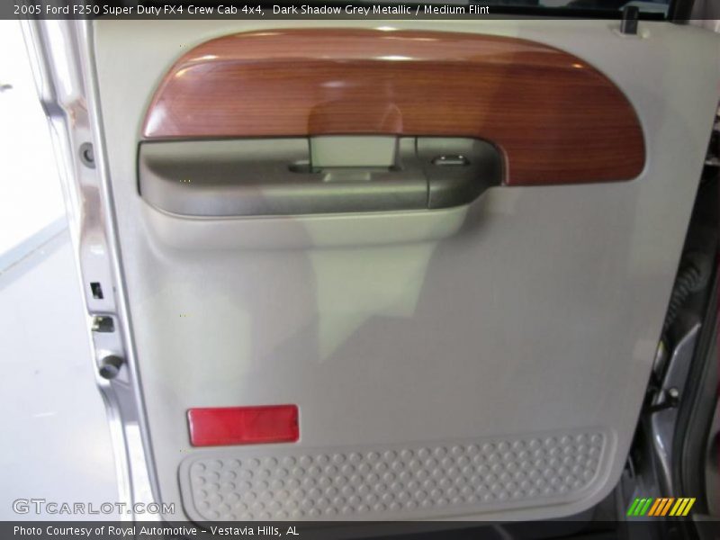 Dark Shadow Grey Metallic / Medium Flint 2005 Ford F250 Super Duty FX4 Crew Cab 4x4