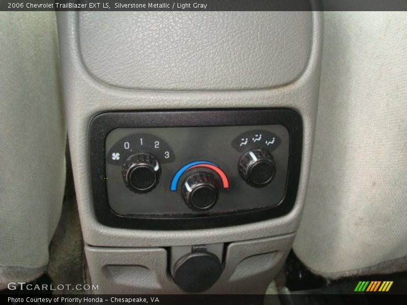 Silverstone Metallic / Light Gray 2006 Chevrolet TrailBlazer EXT LS