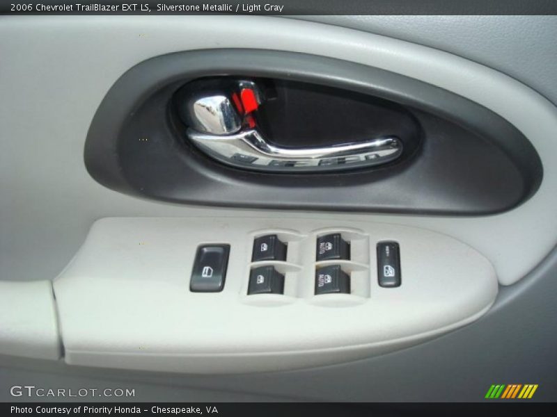 Silverstone Metallic / Light Gray 2006 Chevrolet TrailBlazer EXT LS