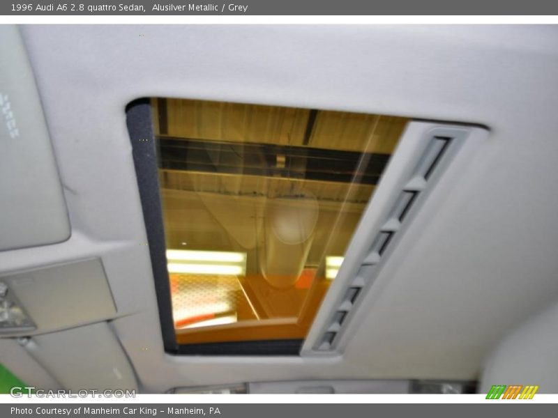 Alusilver Metallic / Grey 1996 Audi A6 2.8 quattro Sedan