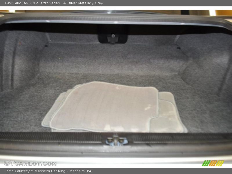 Alusilver Metallic / Grey 1996 Audi A6 2.8 quattro Sedan