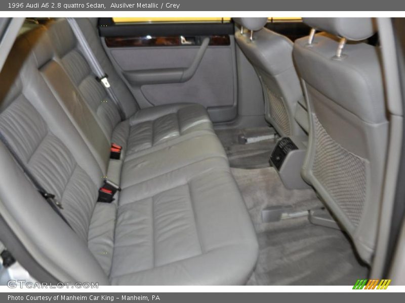 Alusilver Metallic / Grey 1996 Audi A6 2.8 quattro Sedan