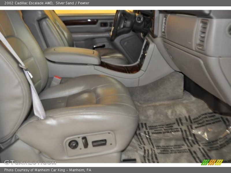 Silver Sand / Pewter 2002 Cadillac Escalade AWD