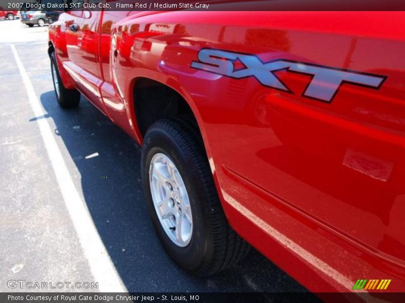 Flame Red / Medium Slate Gray 2007 Dodge Dakota SXT Club Cab