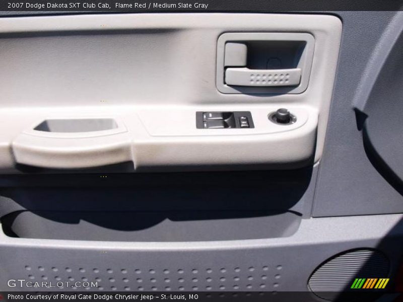 Flame Red / Medium Slate Gray 2007 Dodge Dakota SXT Club Cab
