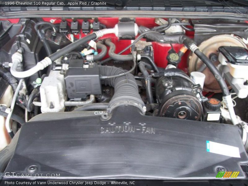 Apple Red / Graphite 1996 Chevrolet S10 Regular Cab