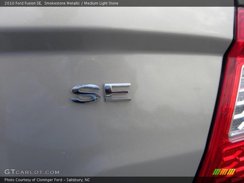 Smokestone Metallic / Medium Light Stone 2010 Ford Fusion SE