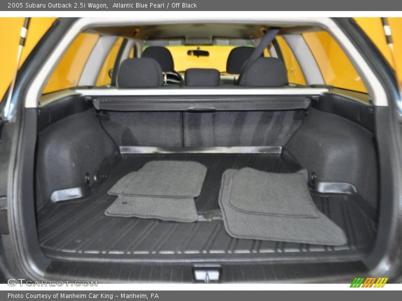 Atlantic Blue Pearl / Off Black 2005 Subaru Outback 2.5i Wagon