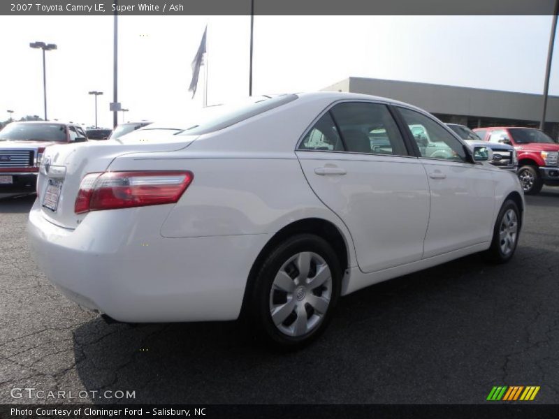 Super White / Ash 2007 Toyota Camry LE
