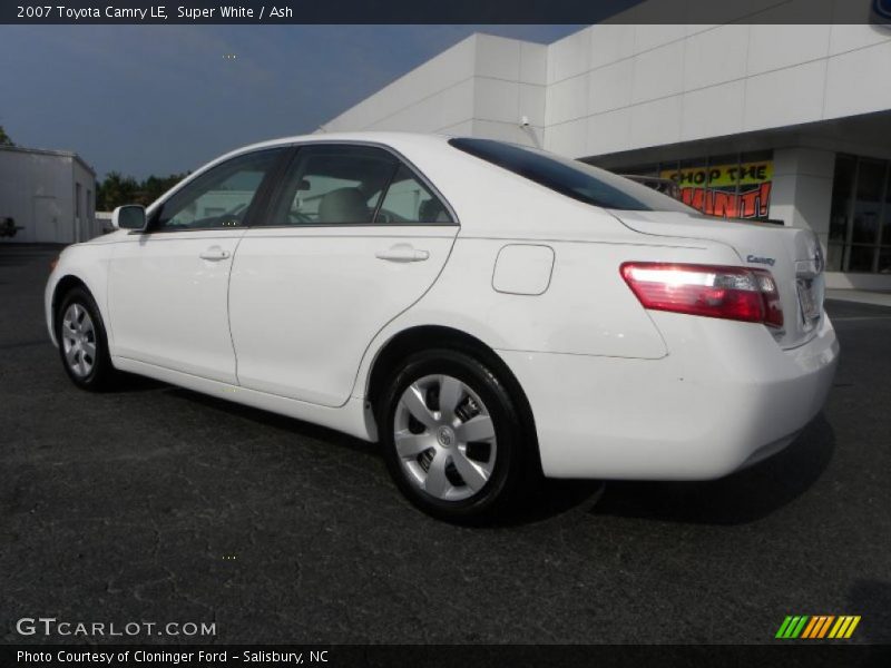Super White / Ash 2007 Toyota Camry LE