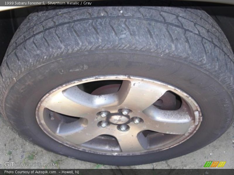 Silverthorn Metallic / Gray 1999 Subaru Forester S