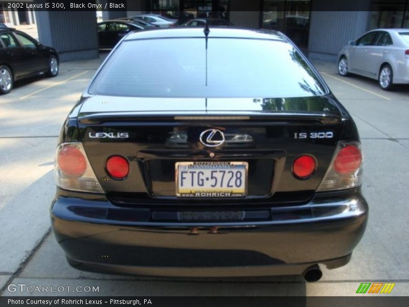 Black Onyx / Black 2002 Lexus IS 300