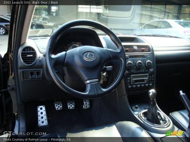 Black Onyx / Black 2002 Lexus IS 300