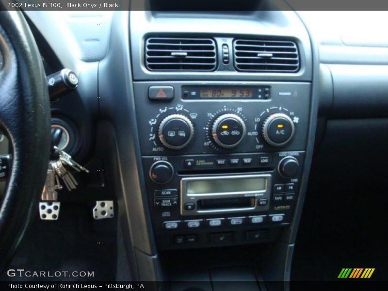 Black Onyx / Black 2002 Lexus IS 300