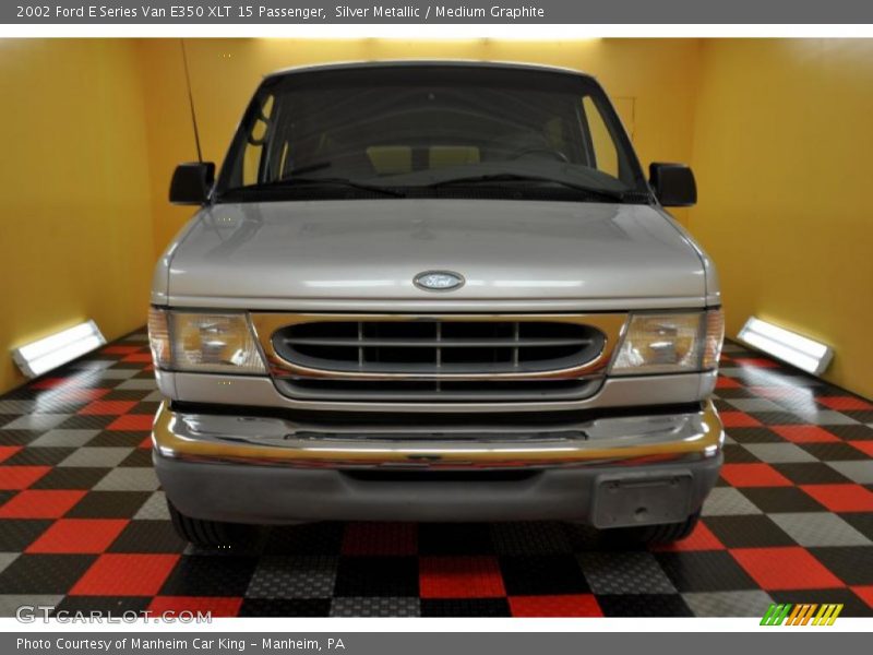 Silver Metallic / Medium Graphite 2002 Ford E Series Van E350 XLT 15 Passenger
