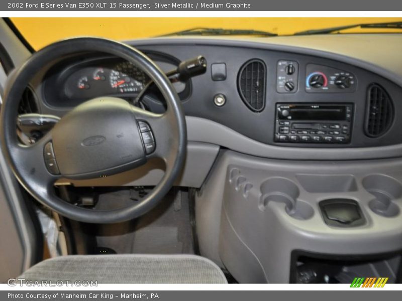 Silver Metallic / Medium Graphite 2002 Ford E Series Van E350 XLT 15 Passenger