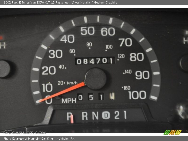 Silver Metallic / Medium Graphite 2002 Ford E Series Van E350 XLT 15 Passenger