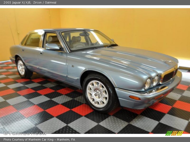 Zircon / Oatmeal 2003 Jaguar XJ XJ8