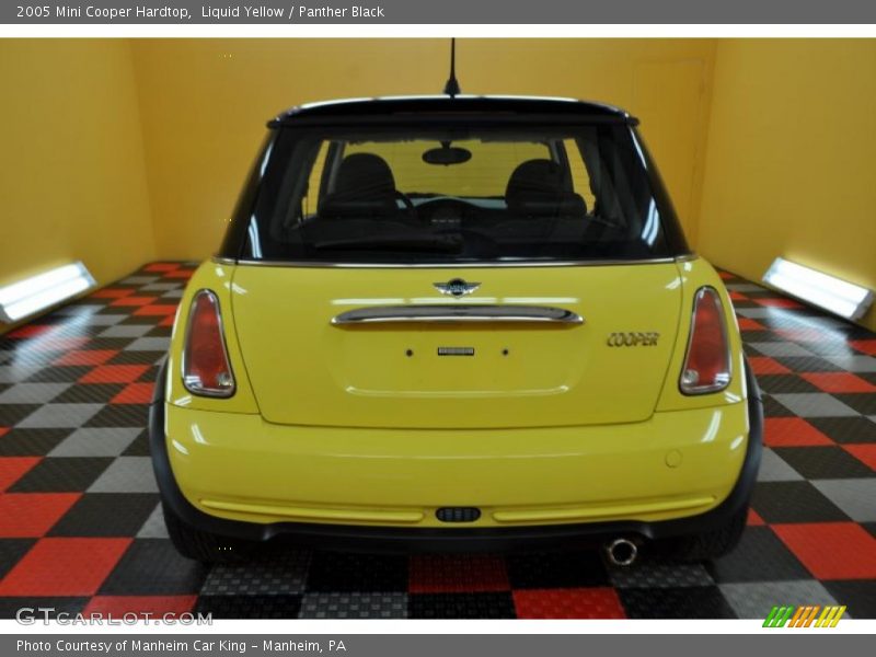 Liquid Yellow / Panther Black 2005 Mini Cooper Hardtop