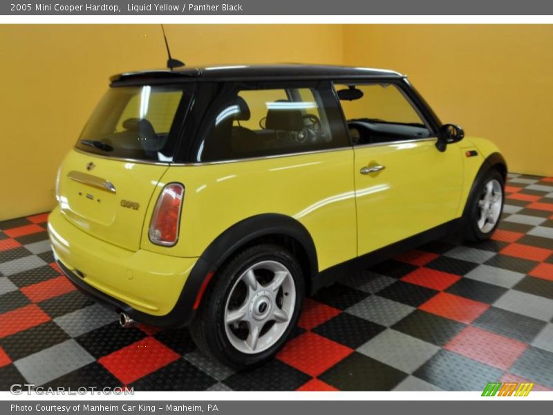 Liquid Yellow / Panther Black 2005 Mini Cooper Hardtop