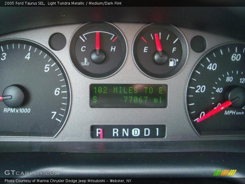 Light Tundra Metallic / Medium/Dark Flint 2005 Ford Taurus SEL
