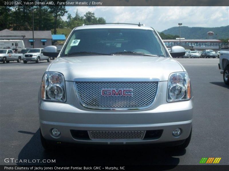 Pure Silver Metallic / Ebony 2010 GMC Yukon Denali AWD