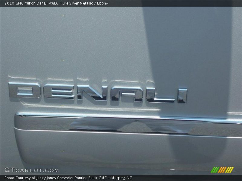 Pure Silver Metallic / Ebony 2010 GMC Yukon Denali AWD