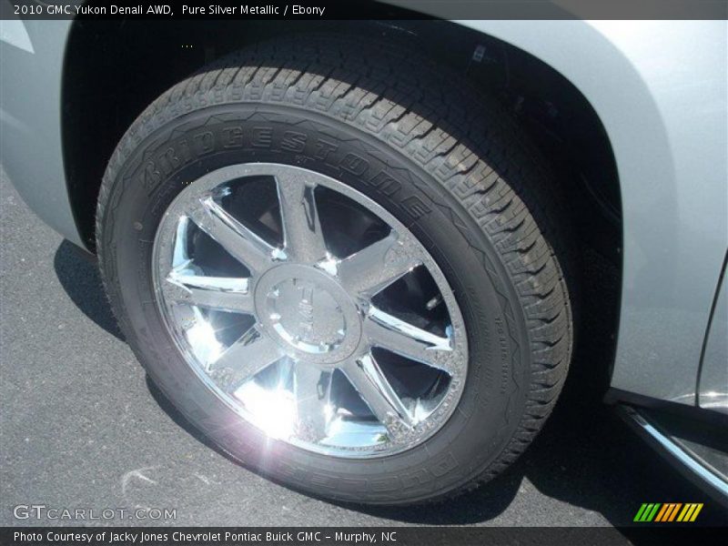 Pure Silver Metallic / Ebony 2010 GMC Yukon Denali AWD