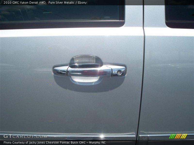 Pure Silver Metallic / Ebony 2010 GMC Yukon Denali AWD
