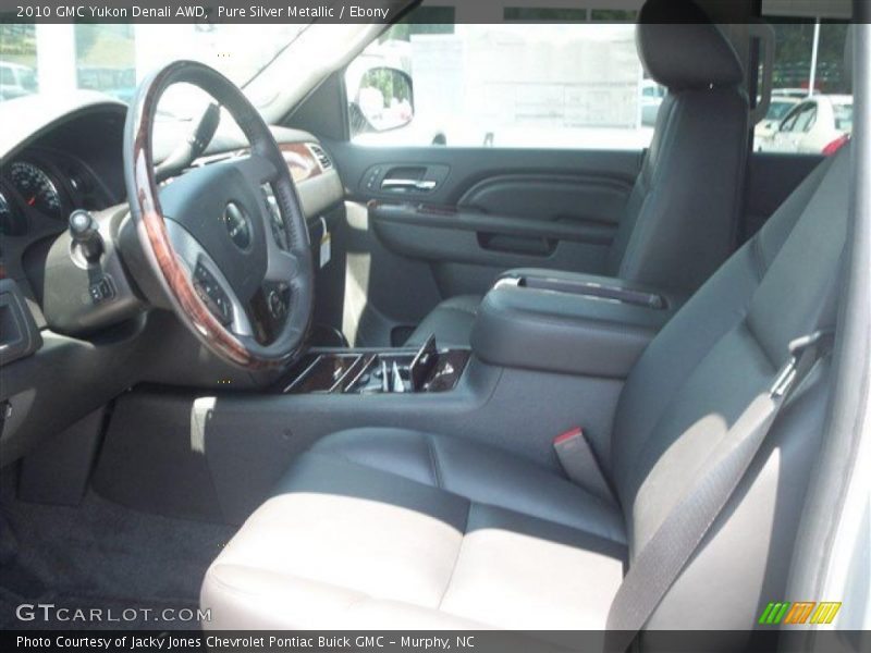 Pure Silver Metallic / Ebony 2010 GMC Yukon Denali AWD
