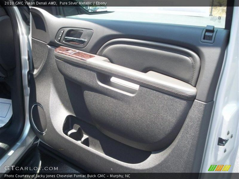 Pure Silver Metallic / Ebony 2010 GMC Yukon Denali AWD