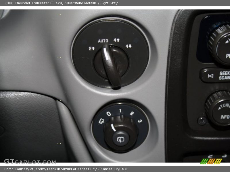 Silverstone Metallic / Light Gray 2008 Chevrolet TrailBlazer LT 4x4