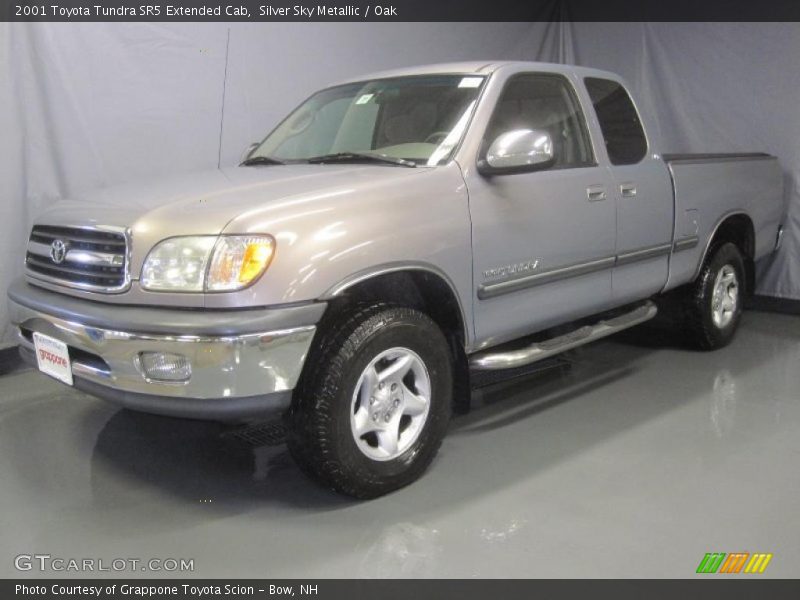 Silver Sky Metallic / Oak 2001 Toyota Tundra SR5 Extended Cab