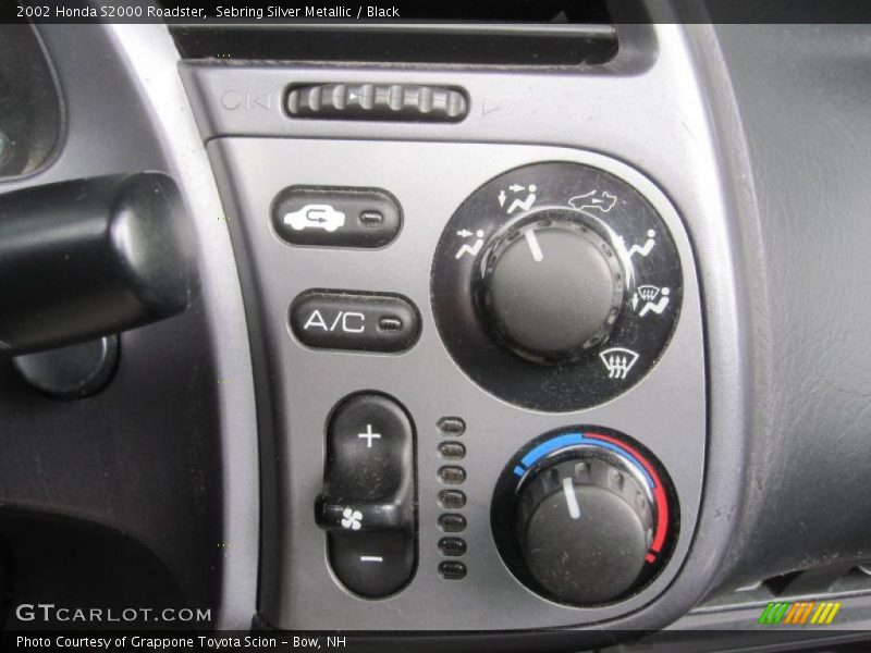 Sebring Silver Metallic / Black 2002 Honda S2000 Roadster