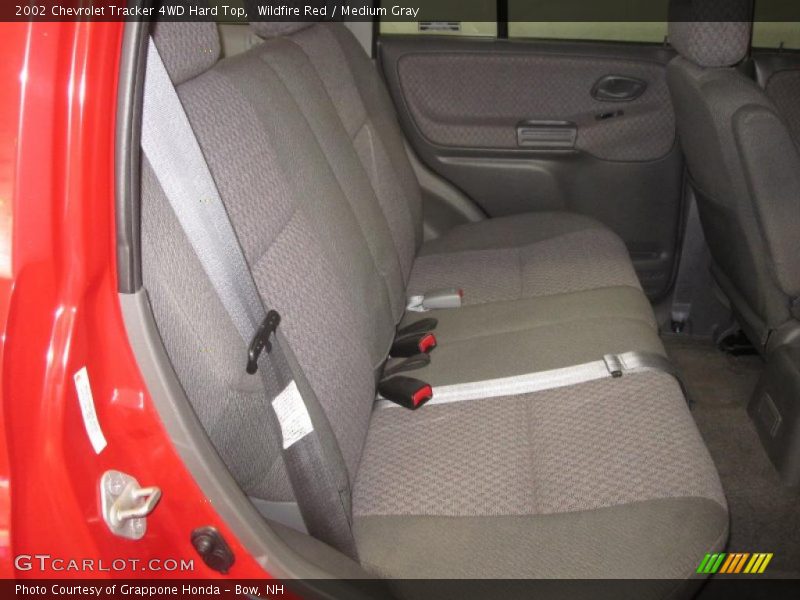 Wildfire Red / Medium Gray 2002 Chevrolet Tracker 4WD Hard Top
