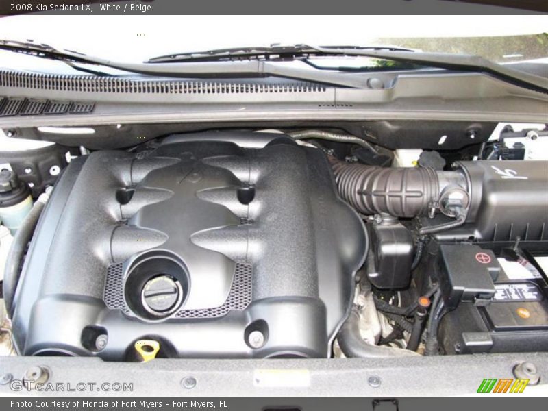 White / Beige 2008 Kia Sedona LX